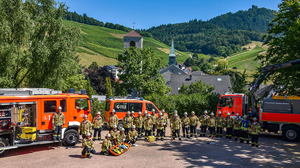 Feuerwehr zeigt wie sie Feuer löscht – Aktionstag der Freiwilligen Feuerwehr Neuweier am Baden-Badener Stadtmuseum