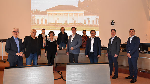 Welterbe-Partner unter sich – Öffentlichkeitsscheues Baden-Badener Rathaus – Baden bei Wien zu Gast in Baden-Baden