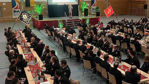Christian Pilardeaux berichtet über 1.500 Einsätze der Baden-Badener Feuerwehr – Feuerwehr-Fotograf Berthold Wagner seit 60 Jahren im Einsatz Christian Pilardeaux berichtet über 1.500 Einsätze der Baden-Badener Feuerwehr – Feuerwehr-Fotograf Berthold Wagner seit 60 Jahren im Einsatz