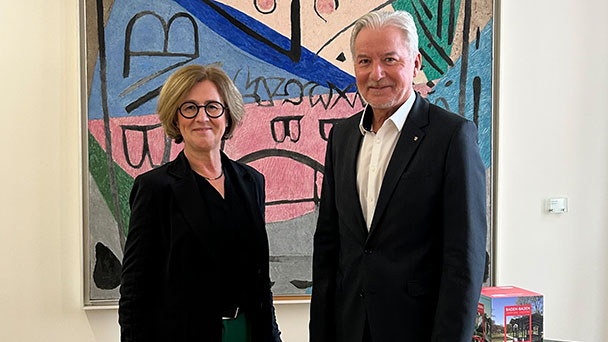 Oberbürgermeister Späth diskutiert mit Arbeitsagentur-Chefin Christine Groß-Herick – „Fachkräftesicherung“