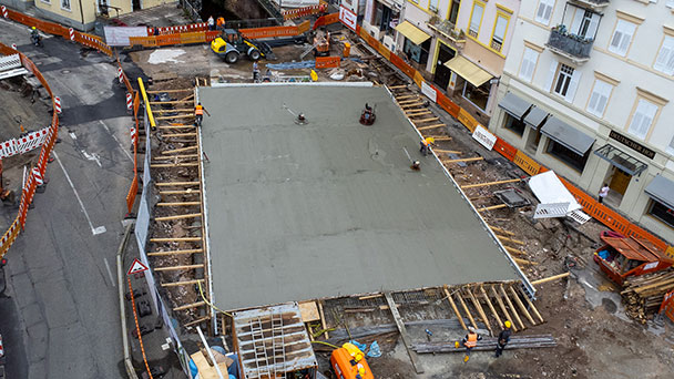 Rathaus Baden-Baden berichtet über Baufortschritt am Hindenburgplatz – „Betonmischer die Baustelle insgesamt 35-mal angefahren“