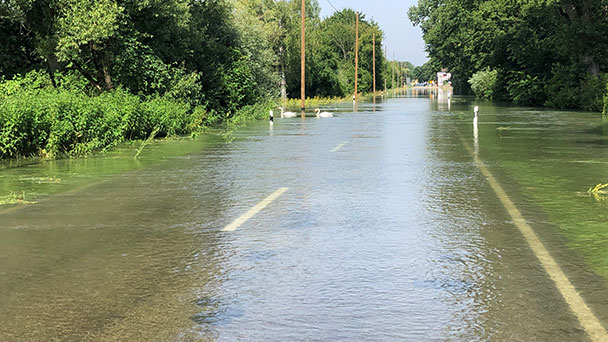 Stadt Rastatt warnt vor Starkregen – Dämme nicht betreten – „Städtische Mitarbeiter im Einsatz und in Rufbereitschaft“