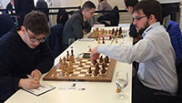 Baden-Baden in der Schach-Bundesliga wieder ganz vorne – OSG siegt gegen Hamburg und Kiel