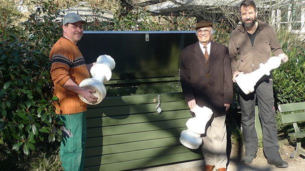 Neue Schachkiste in der Lichtentaler Allee – Open-Air Schachspieler freuen sich