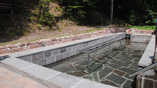 Baden-Badener Kneipp-Anlage wieder in Betrieb – Schon 1932 eröffnet 