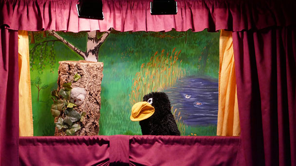 Wenn Hoppel der lustige Hase mit wehenden Ohren über die Bühne saust – Umweltpuppentheater in Baden-Badener Kindergärten