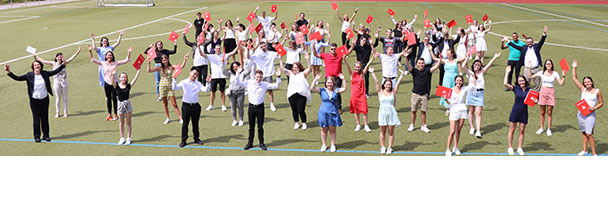 Schulrekorde bei Abiturienten des Wirtschaftsgymnasiums – Gesamtschnitt von 1,1 von Laura Greß und Philipp Klimesch erstmals erreicht