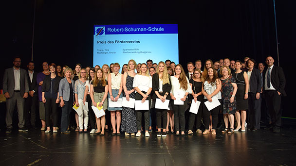 Große Party der Robert-Schuman-Schule – 35 Schüler erhielten Preise