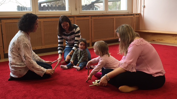 Musikgarten an Clara-Schumann-Musikschule - Erste Wahrnehmung mit Musik Musikgarten an Clara-Schumann-Musikschule - Erste Wahrnehmung mit Musik