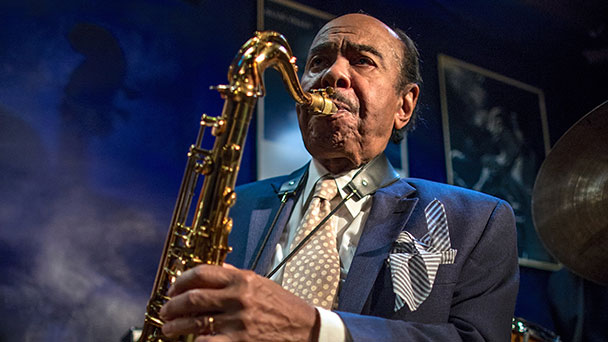 Blue Note Jazz Night mit Saxophonlegende Benny Golson – „It must schwing“