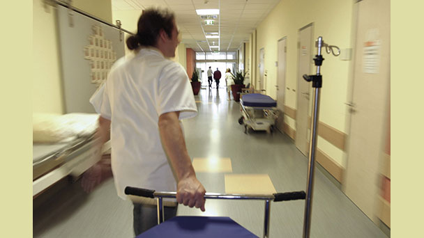 Klinikum Mittelbaden über Herausforderungen in Corona-Zeiten – „Wohin mit Schlaganfall-Patienten, bei denen ein Covid-Verdacht vorliegt?“ Klinikum Mittelbaden über Herausforderungen in Corona-Zeiten – „Wohin mit Schlaganfall-Patienten, bei denen ein Covid-Verdacht vorliegt?“