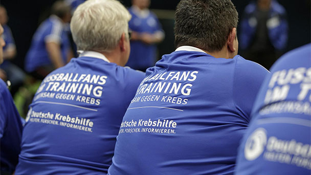 Übergewichtige Fans trainieren mit dem KSC – 133 Zentimeter Bauchumfang verringert