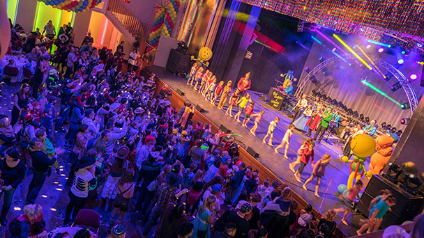 Das fröhliche, rosarote Schweinchen – Kinderfasnachtsball mit Stargast Peppa Wutz