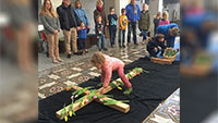 Osterfeuer auf dem Bernhardusplatz – Gottesdienste an Karfreitag und Ostern