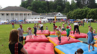 Baden-Baden gehört auch den Kindern – Am Samstag Spaß für Kinder auf der Kurhauswiese   