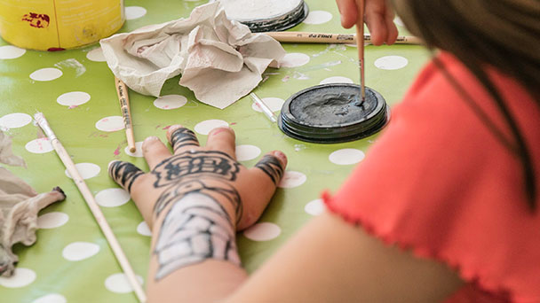 Meeresträume für die Kinder im Museum LA8 – Fantastische Zeichen-Werkstatt 