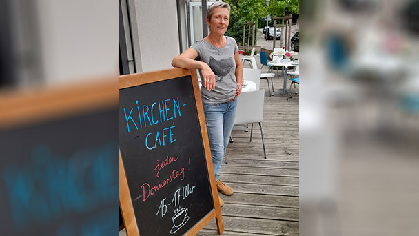 Kaffeetrinken mit göttlichem Segen – Kirchencafé in St. Bernhard öffnet wieder