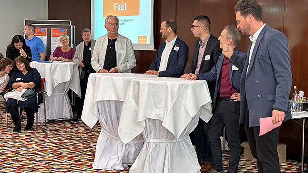 Kritischer Diskurs Fehlanzeige – OB Späth nach Klausurtagung im „Erbprinz“: „Geschlossenheit zwischen Verwaltung und Gemeinderat“