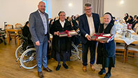 Das gibt es auch noch – Bühler Oberbürgermeister besucht die Klosterfrauen