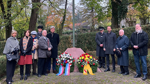 Auch bei uns tobte der Krieg – Kranzniederlegung auf Ehrenfriedhof in Lichtental