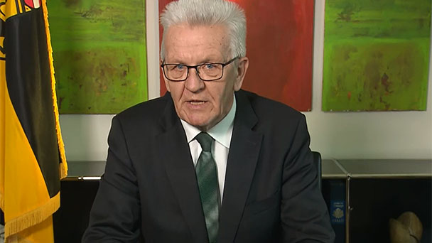 „Wir müssen unser Land jetzt herunterfahren – bis fast auf Null“ – Ministerpräsident Kretschmann gestern Abend „Wir müssen unser Land jetzt herunterfahren – bis fast auf Null“ – Ministerpräsident Kretschmann gestern Abend