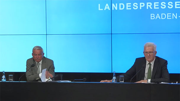 Krawallnacht in Stuttgart im Fokus – Ministerpräsident Kretschmann: „Menschen werden bei uns eingebürgert, nicht eingedeutscht“