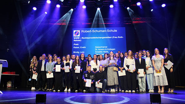 Baden-Badener Schule feiert ihre Schüler – Die Robert-Schuman-Schule sorgt für Fachkräfte