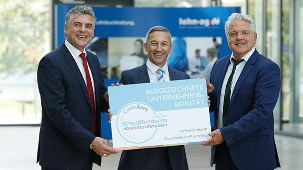 Stolzes Baden-Badener Steuerberatungsunternehmen – Creditreform verleiht Lohn-ag.de AG Bonitätszertifikat