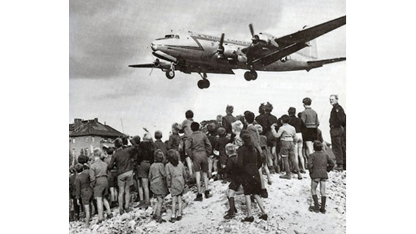 Luftbrücke Shanghai-Stuttgart eingerichtet – 71 Jahre nach den Rosinenbombern