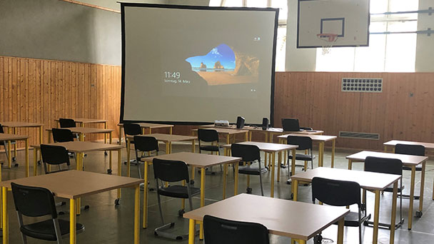 Sporthallen sind nun Klassenzimmer – Schulstart der 5. und 6. Klassen am Markgraf-Ludwig-Gymnasiums 
