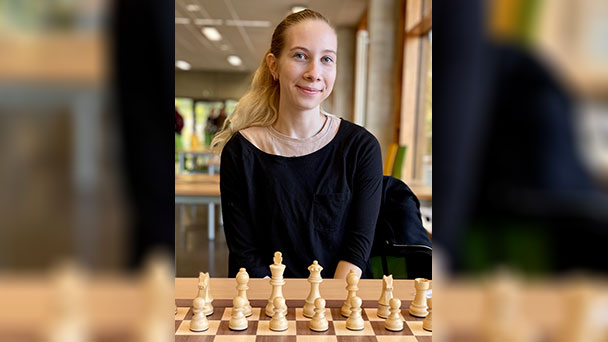 Baden-Badener Schachfrauen in der Bundesliga auf Platz 2 – Gelungener Einstand von Mai Narva und Teodora Injac