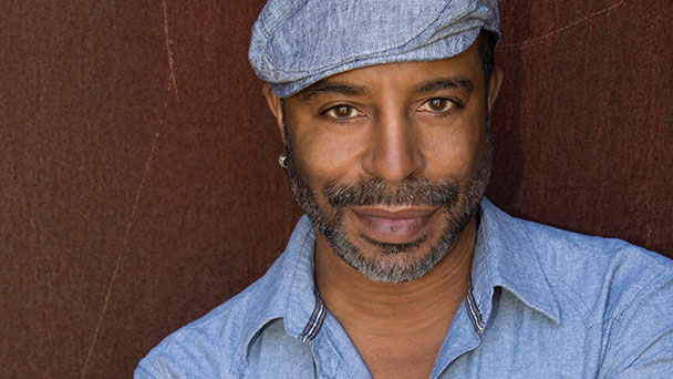 Sänger Marshall Titus im Kurhaus Baden-Baden – Geboren und aufgewachsen in Chicago