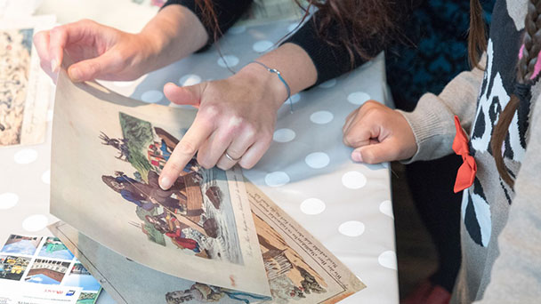 Kinder bauen ihre eigene Stadt – Die krähwinklige Stadt Kinder bauen ihre eigene Stadt – Die krähwinklige Stadt