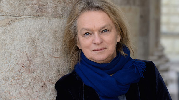 „Alles fließt“ im Museum LA8 – Autorin Elke Heidenreich liest im Kristallsaal „Alles fließt“ im Museum LA8 – Autorin Elke Heidenreich liest im Kristallsaal