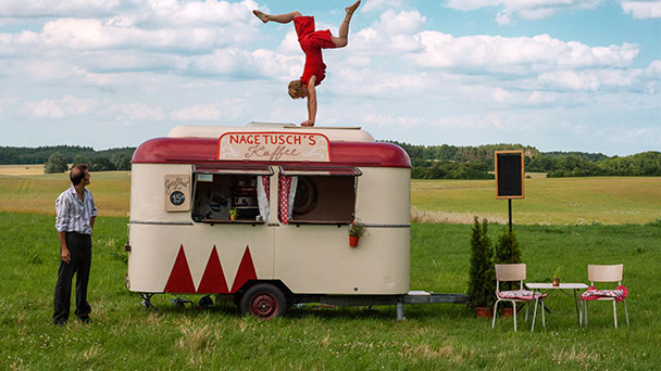 Artisten sind in der Stadt – Original Nagetusch Oldtimerwohnwagen im Kurpark Gaggenau Artisten sind in der Stadt – Original Nagetusch Oldtimerwohnwagen im Kurpark Gaggenau