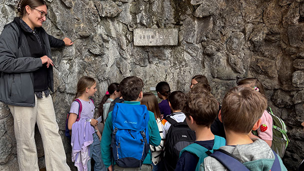 Welterbe in Varnhalt und Neuweier – „Dauert es echt über zehntausend Jahre, bis ein Regentropfen wieder in der Thermalquelle hervorsprudelt?“
