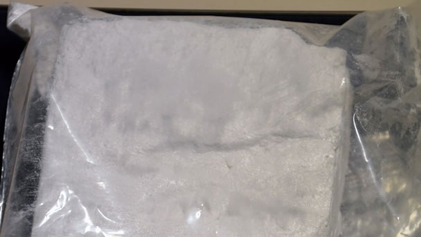 Rauschgifthändler festgenommen - Griffbereit ein Messer mit sich geführt   