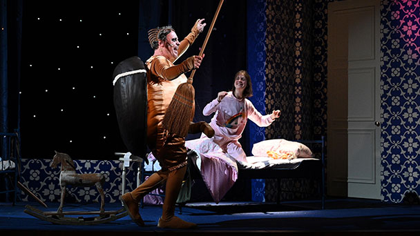 Kinder-Gastspiel “Papierstück” im Theater Baden-Baden – Letzte Aufführung von “Peterchens Mondfahrt” Kinder-Gastspiel “Papierstück” im Theater Baden-Baden – Letzte Aufführung von “Peterchens Mondfahrt”