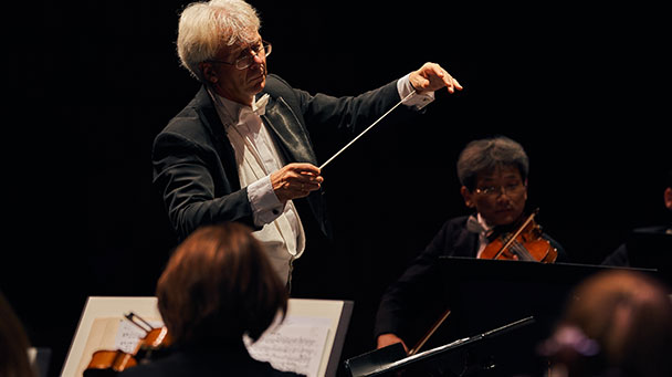 Philharmonie Baden-Baden wieder vor größerem Publikum – Haydn, Strawinsky, Manuel de Falla mit Pavel Baleff