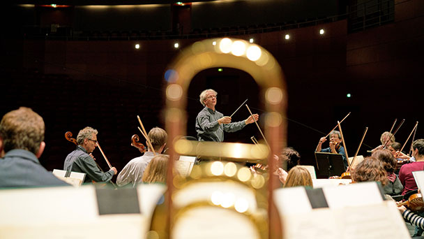 Orchesterkonzerte mit spanischem Flair – Soirée philharmonique im Weinbrennersaal