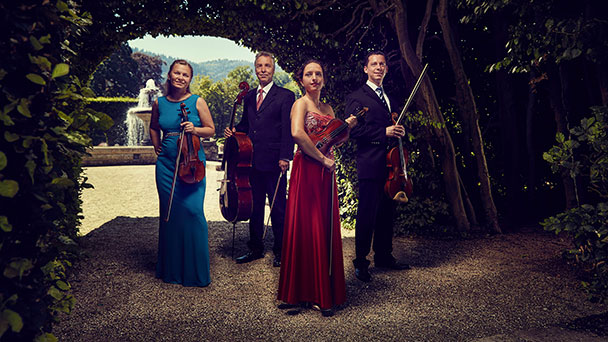 „Soirées musicales“ – Philharmonie in Kammerbesetzung – Werke von Mozart, Debussy, Beethoven