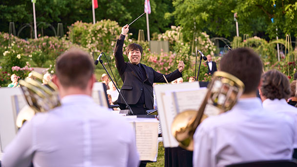 Kostenloses Konzert in Baden-Baden – Koreanischer Dirigent Joungbae Jee mit der Philharmonie Kostenloses Konzert in Baden-Baden – Koreanischer Dirigent Joungbae Jee mit der Philharmonie
