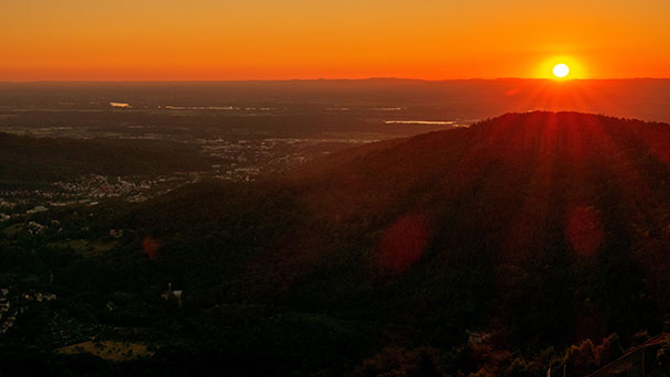 Premiere auf dem Baden-Badener Merkur – Gipfelkonzert der Philharmonie mit Hollywood-Soundtracks – „Mitbringen von Decken und Picknickausrüstung zweckmäßig“ Premiere auf dem Baden-Badener Merkur – Gipfelkonzert der Philharmonie mit Hollywood-Soundtracks – „Mitbringen von Decken und Picknickausrüstung zweckmäßig“