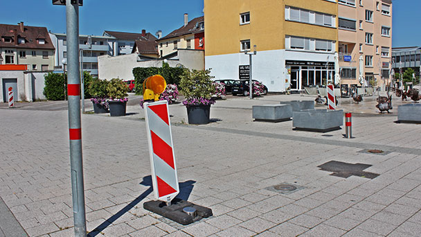 Sicherheitspoller in Gaggenau – Bahnhofsplatz ab Montag wieder befahrbar