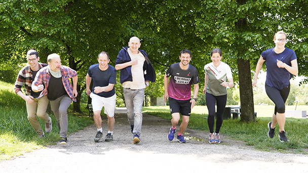 Baden-Badener Gymnasium sammelt über 13.000 Euro für die Ukraine – Spendenlauf bei Wind und Wetter