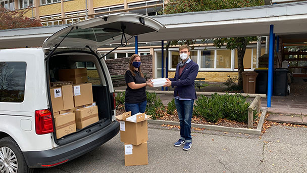 Realschule Baden-Baden im Digitalisierungschaos – Neue Endgeräte für Schüler – Aber: „Ab sofort wieder ein traditionelles Klassenbuch aus Papier“