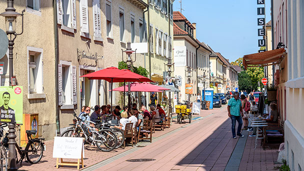 Sommer in Rastatt – Rathaus erinnert an „Rat und Regeln für ein gutes Miteinander“