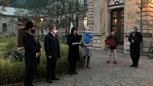 Rathaus rechtfertigt Schweigen zum 9. November – „Gedenkveranstaltung zur Reichspogromnacht fand am 10. November im kleinsten Kreis statt“