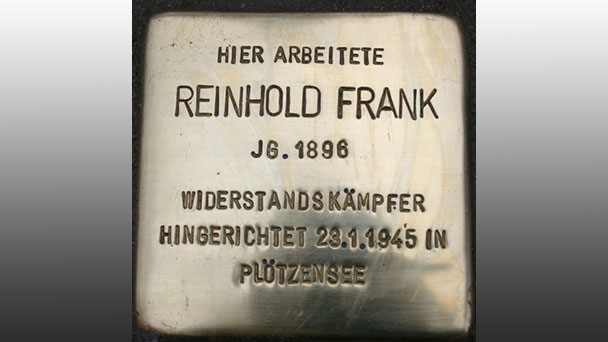 Karlsruhe gedenkt badischem Widerstandskämpfer Reinhold Frank – Am 23. Januar 1945 in Berlin erhängt –  Kranzniederlegung zum 75. Todestag