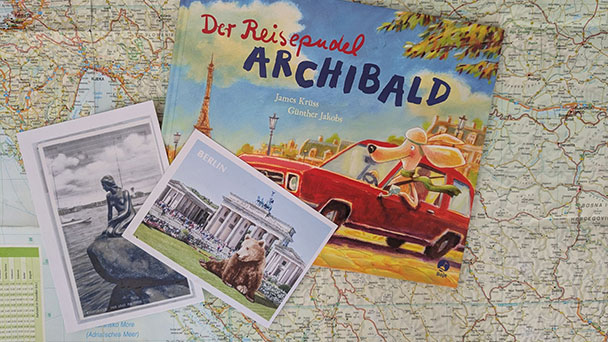 Mit „Reisepudel Archibald“ auf Europareise – Sommerspaß in der Stadtbibliothek Baden-Baden  
